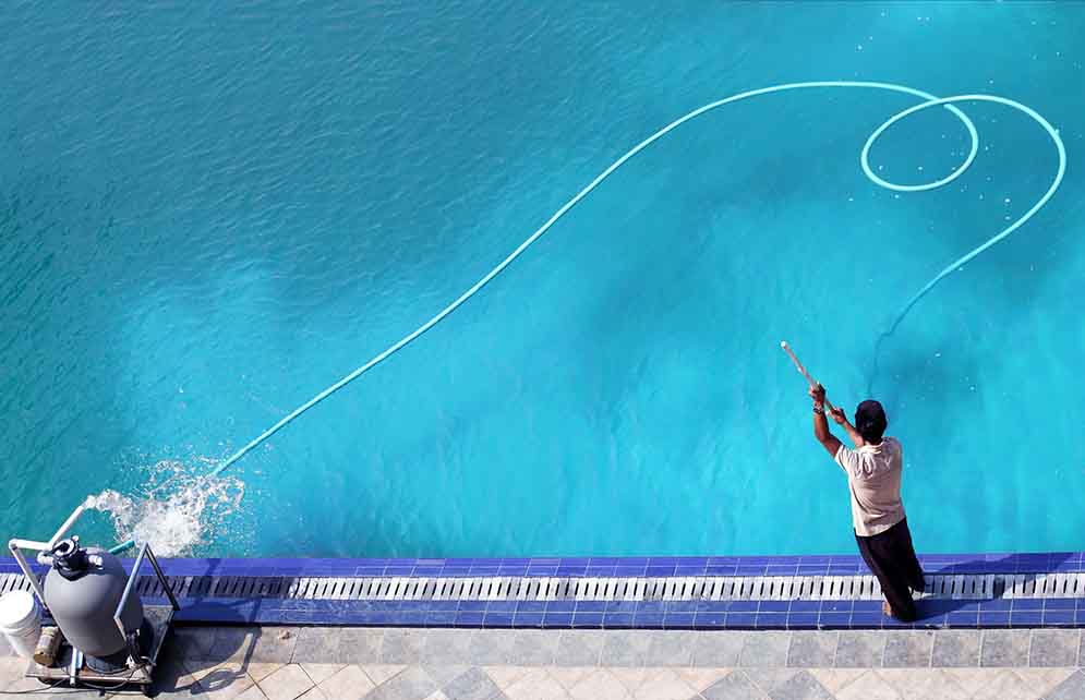 4 BƯỚC VỆ SINH BỂ BƠI PHẢI THỰC HIỆN ĐỂ NGUỒN NƯỚC TRONG SẠCH - AN TOÀN